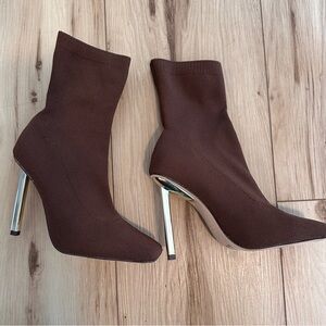 Elegant Brown Stiletto Heel Boots